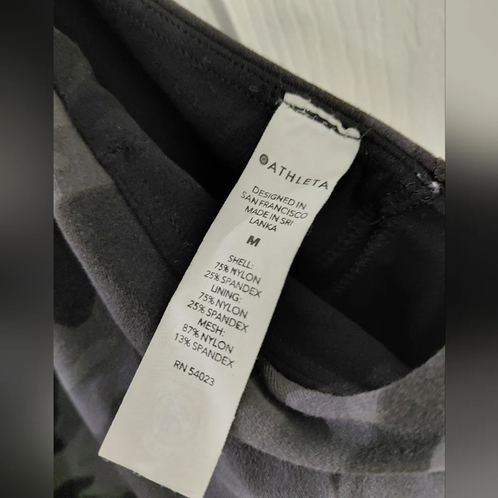 Atleta Women Size EL Camo Print Women's Crop Top - Picture 4 of 6